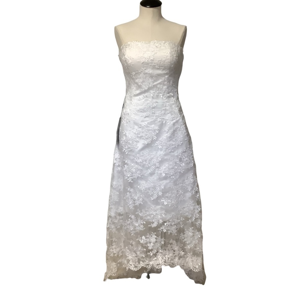 IZIDRESS NWT Strapless White Lace Wedding Gown - Size‎ S